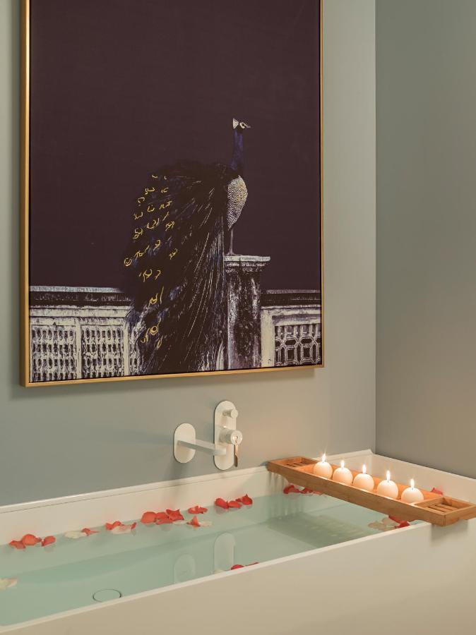 The Pompadour Suite Paris Exterior foto