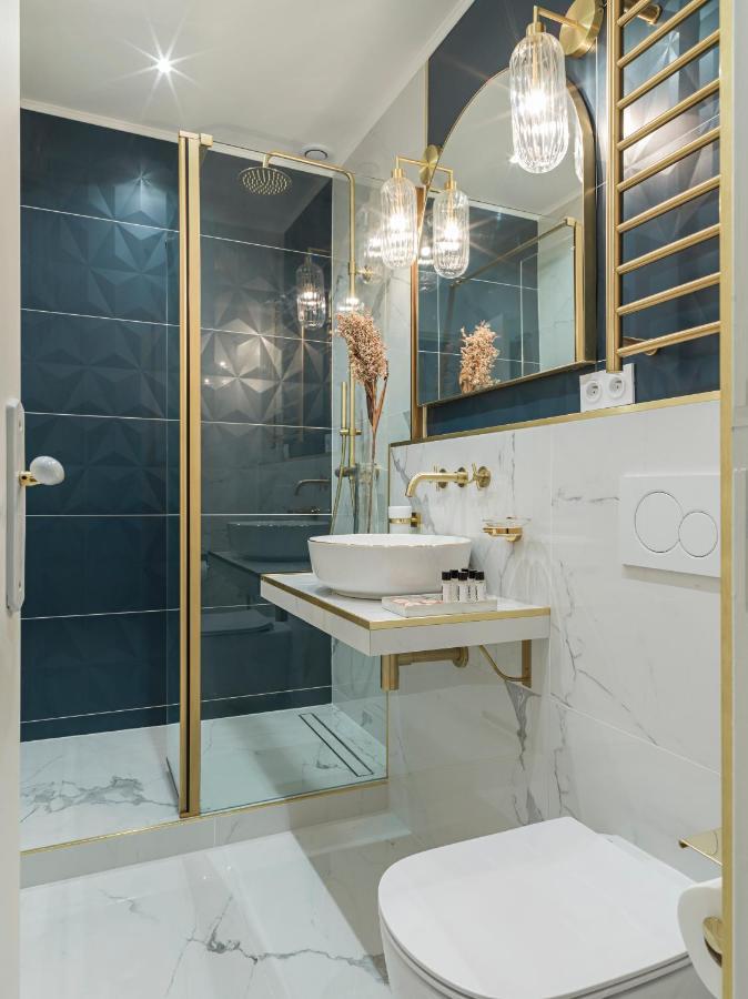 The Pompadour Suite Paris Exterior foto