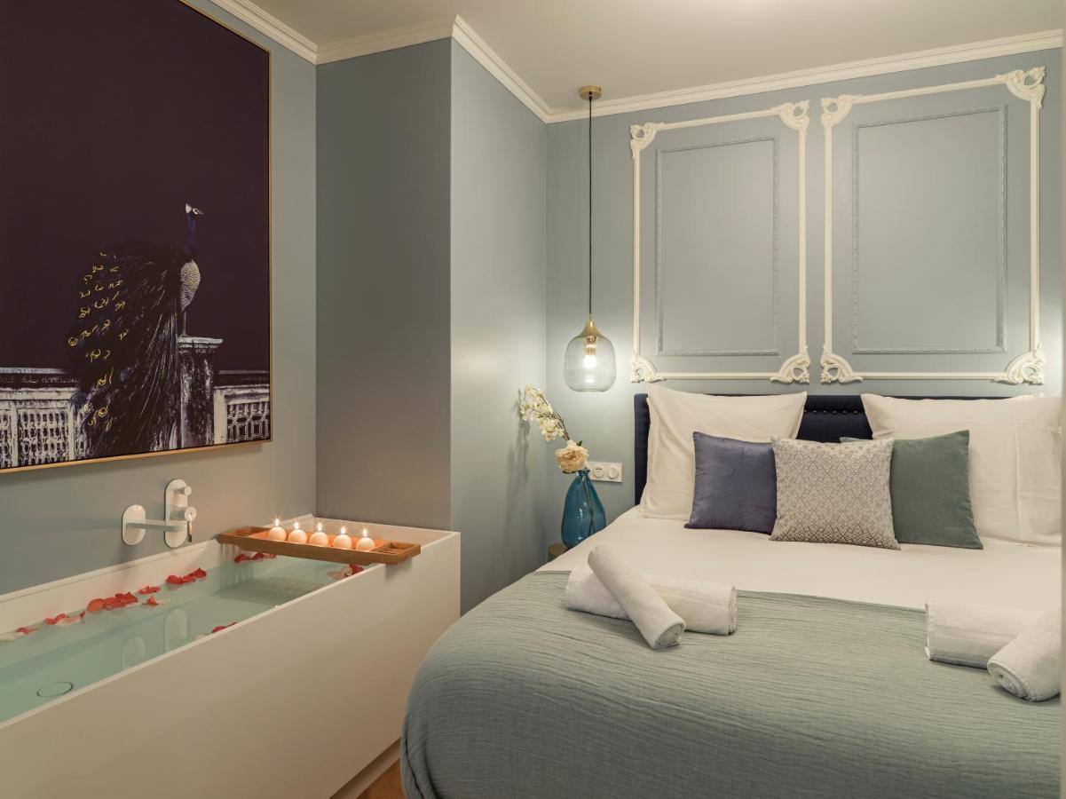 The Pompadour Suite Paris Exterior foto