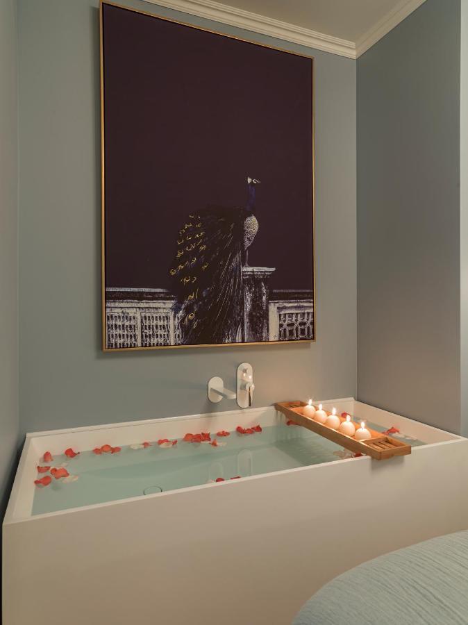 The Pompadour Suite Paris Exterior foto